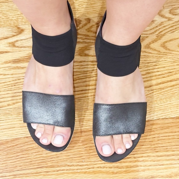 Eileen Fisher Black Spree Sport Mesh Sandals US 8 - Picture 1 of 9
